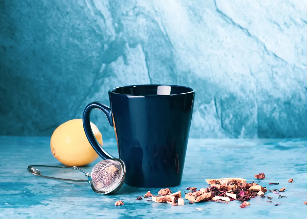 How to Brew Loose-Leaf Tea Without a Teapot: Kettle, Mug, and Strainer Methods